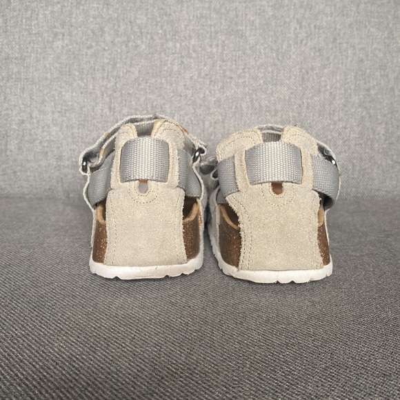 Sandals - Picture 3 of 5